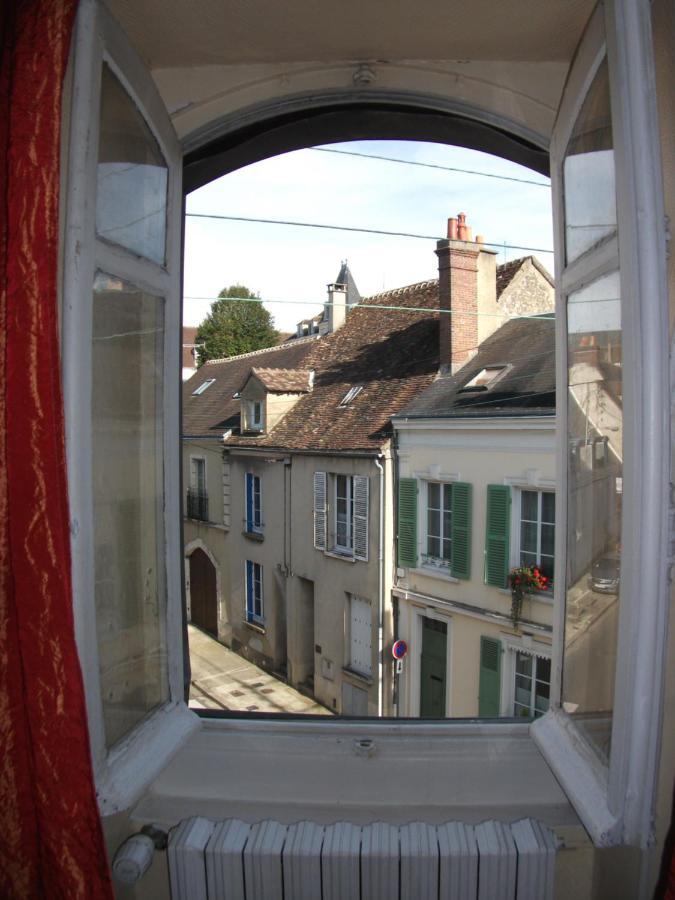 Centre Ville, Chambre Independante 20M2 Et Sa Salle De Bain Privee Nogent-le-Rotrou Exterior photo
